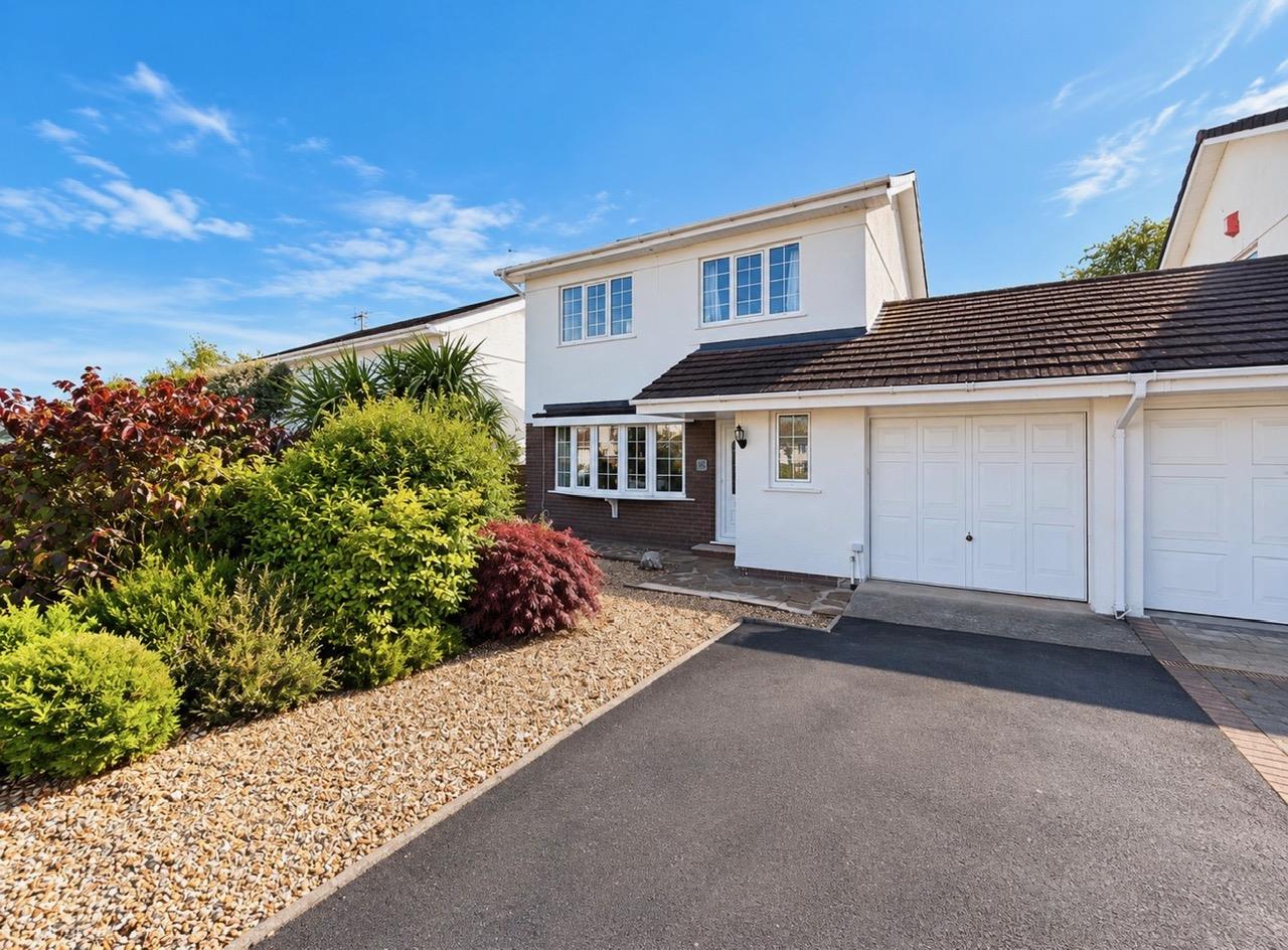 St. Andrews Close, Mayals, Swansea, SA3 5DZ